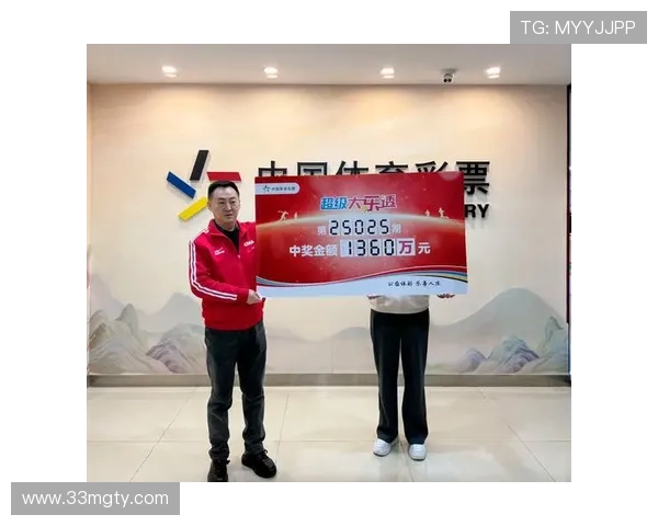 大乐透开奖时间具体是每周几的几点钟? 大乐透开奖时间具体是每周几的几点钟?